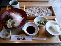 海鮮丼とおそばの膳