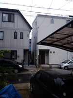 当日はあいにくの雨