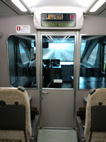 スーパーはくと車内