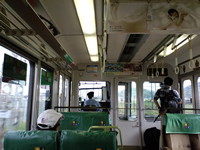 米原行き電車車内