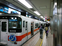 阪神梅田駅ホーム
