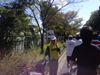 5キロ中間地点を通過