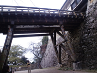 石段を上り切る