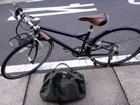 自転車で大会会場へ