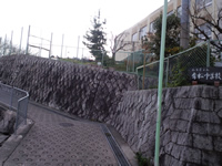 有松中学校前