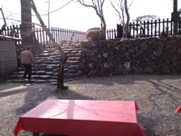 犬山城内の休憩用椅子