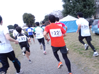 サイクリングコースに出る前にバテバテに