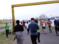 3km地点を通過