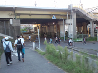 南方駅へ向かう途中の道