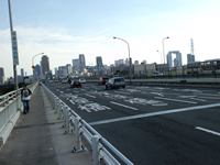淀川にかかる新御堂筋
