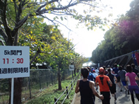 5キロ地点を通過