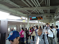 武庫川駅ホーム